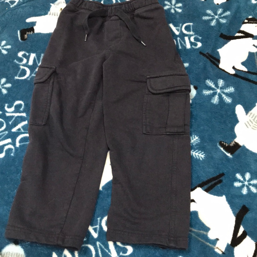 Great condition light pants! With 2 side pockets!!
